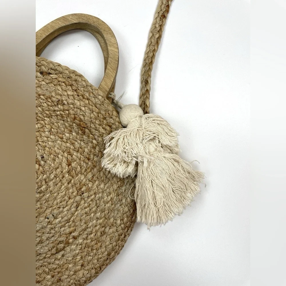 NWT ZARA Raffia Round Straw Basket Bag with Tassel - Picture 3 of 8